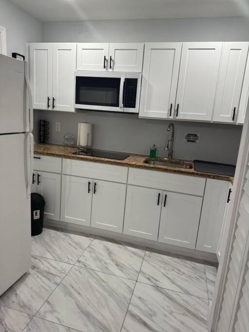 Great Apartment In Valrico Bagian luar foto